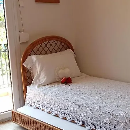 Nefeli 빌라 파티티리